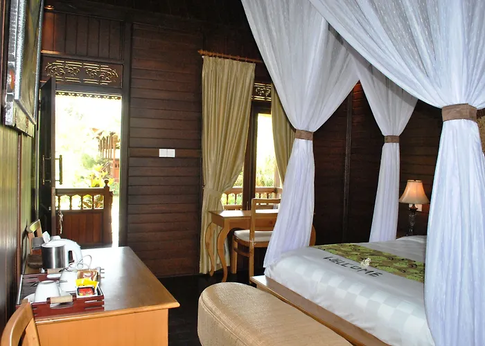 Kinaara & Bali Resort 4*