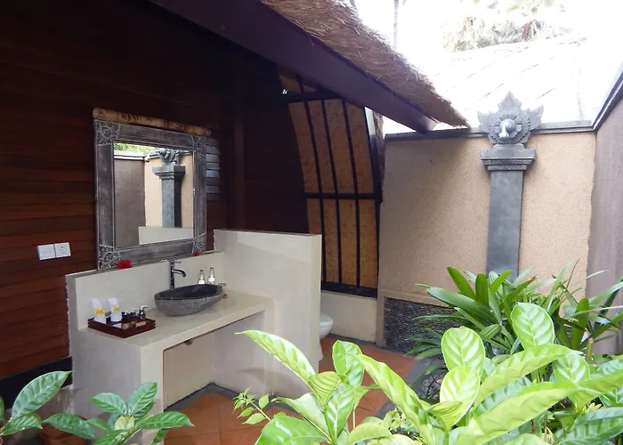 Kinaara & Bali 4*