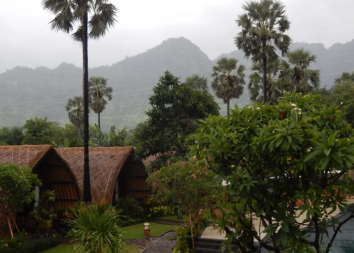 Resort Kinaara & Bali 4*